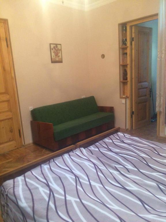 فندق بورجوميفي  Old House Rustaveli المظهر الخارجي الصورة